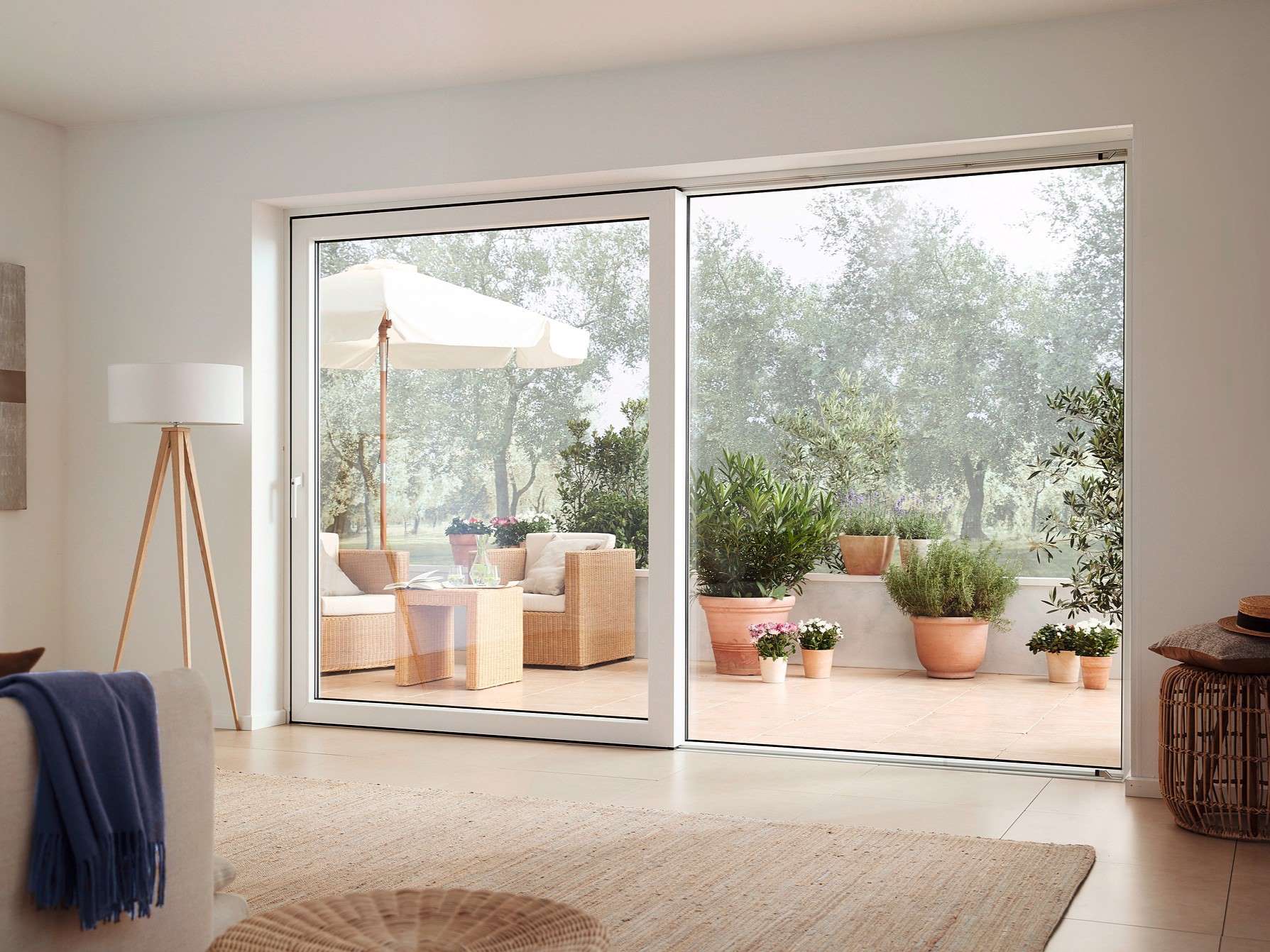 Sky Panorama Sliding Patio door with frameless design for architects