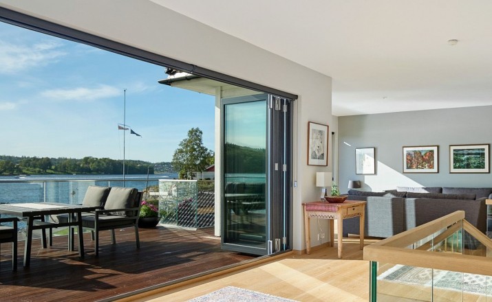 Aluminium bi-fold doors